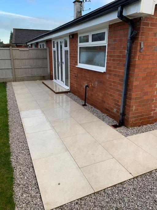 The Beautiful Bungalow Amazing Location For Chester & Zoo Wervin Exterior foto